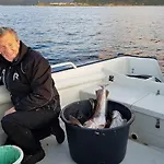 10 Person In Brattvag