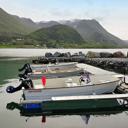 10 Person In Casa vacanze Brattvåg