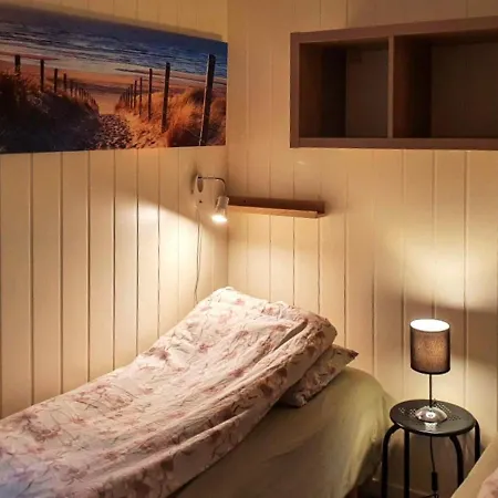 Holiday Home Brattvag *