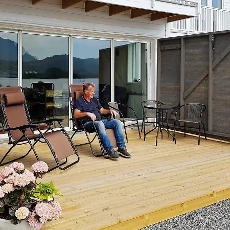 Holiday Home Brattvag Casa vacanze *